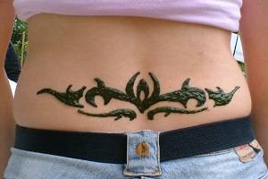 Henna-13. Mágori Aranka alkotása.
